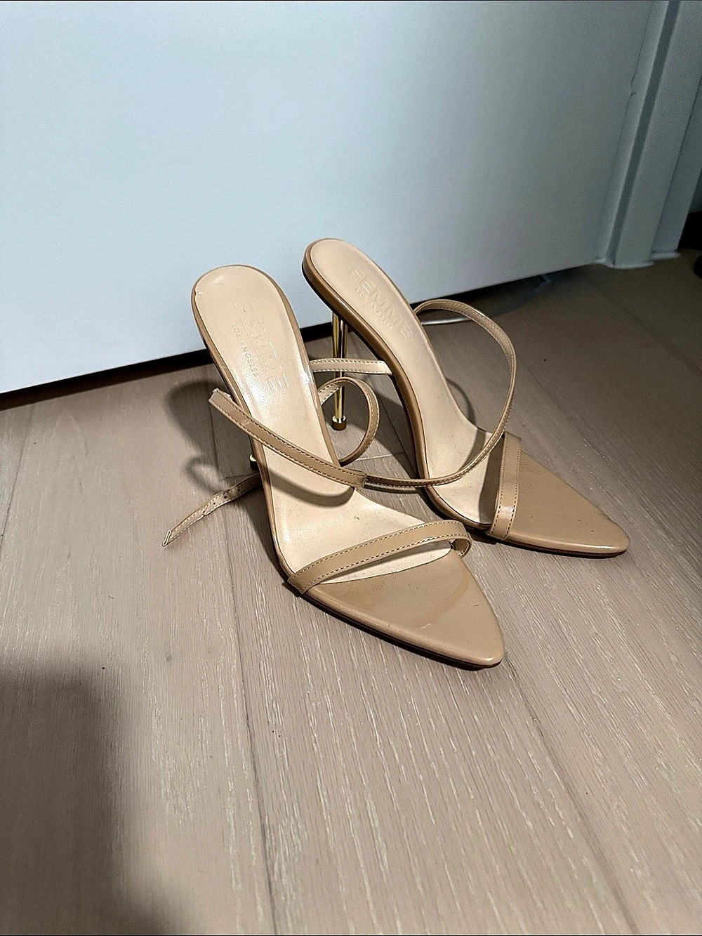 Femme LA Ford Sandal Brand New